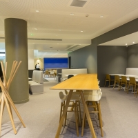 EVERGREEN à Montrouge:L'espace restaurant du MISTRAL